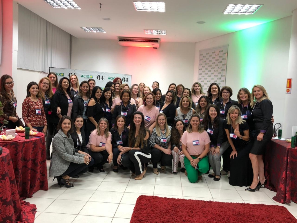 Cacesul Mulher tem representatividade em eventos regionais